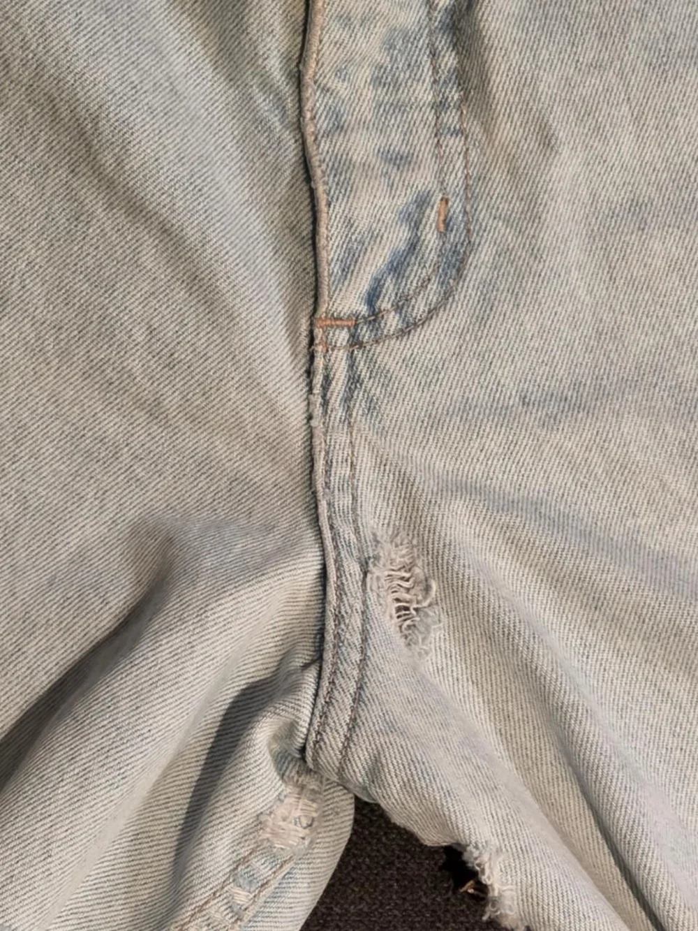 VINTAGE Guess Men's Light Blue Slim Jean Shorts Designed by Georges Marciano